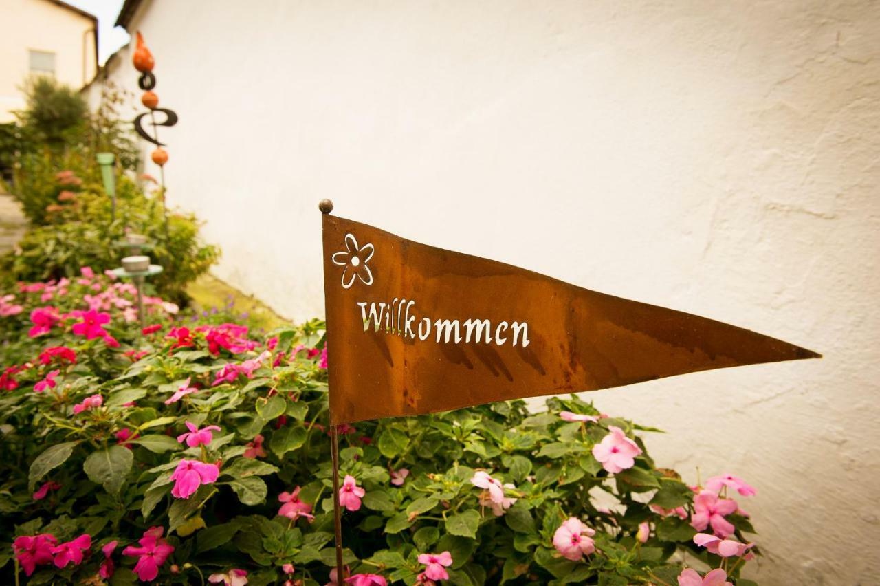 Weingut Familie Krell Hotel Mitterretzbach Kültér fotó